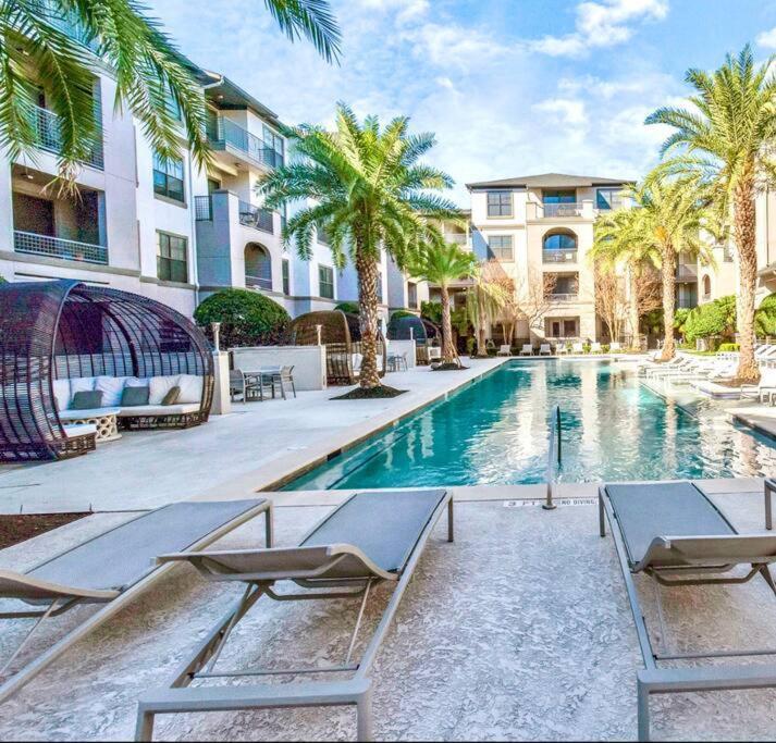 The Turquoise Suite Houston Exterior photo